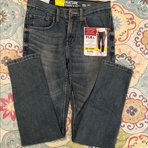 Levi’s Signature S26 Skinny mens jeans. Size 28x30.
